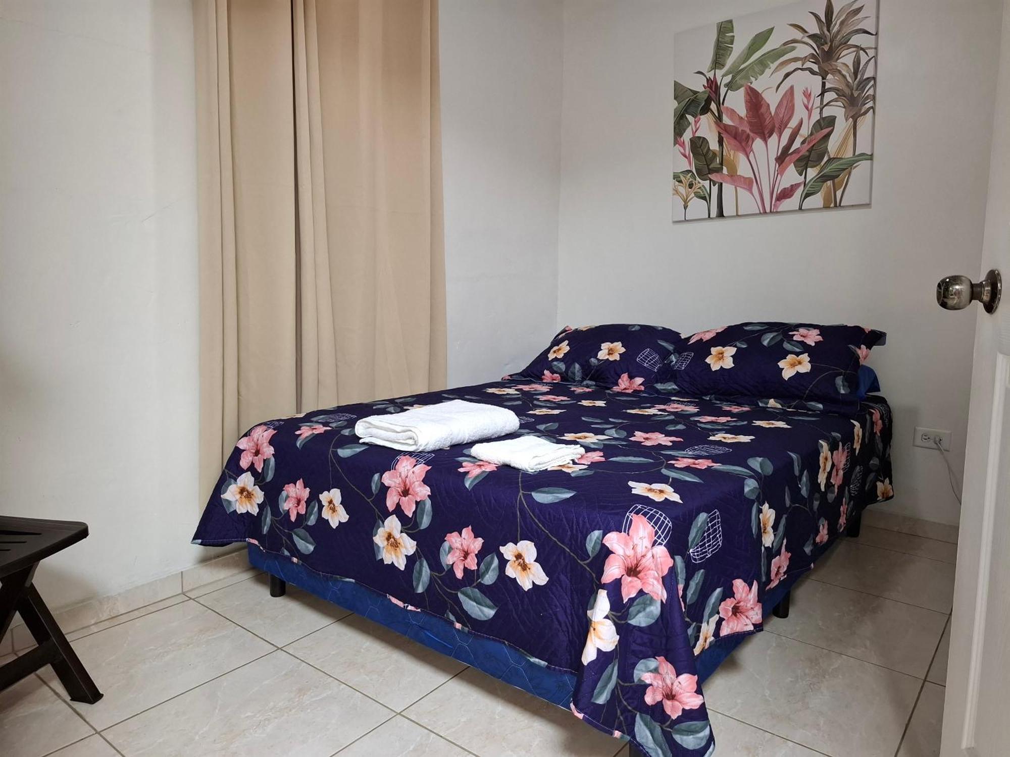 Lilia House 15 Minutos Aeropuerto Apartamento Cidade do Panamá Quarto foto